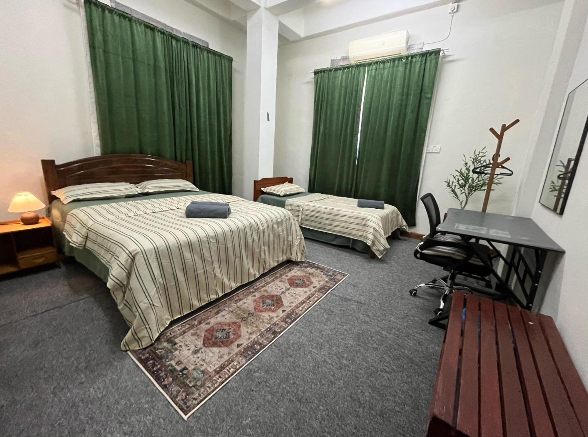 La Wood Homestay Kampung Kuala Besut Dış mekan fotoğraf
